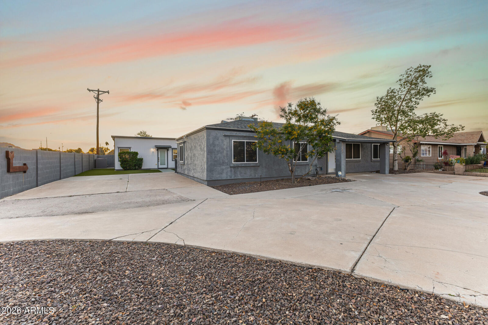 Property Photo:  2602 N 71st Street  AZ 85257 