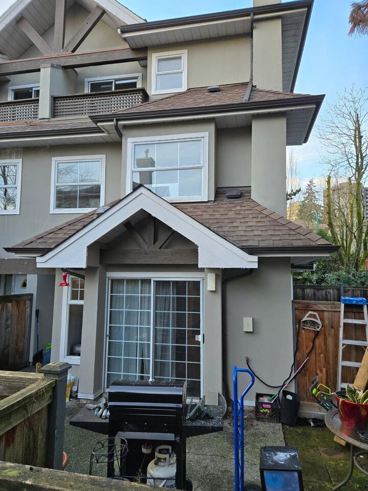 Property Photo: 7175 17th Avenue 14 BC V3N 1K8