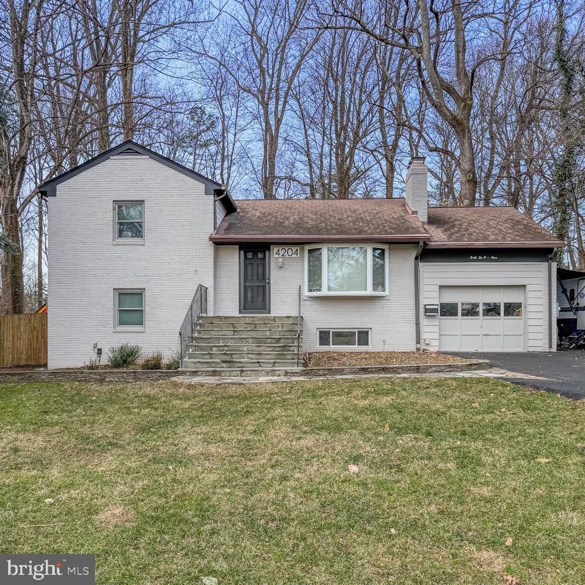 Property Photo:  4204 Wakefield Drive  VA 22003 