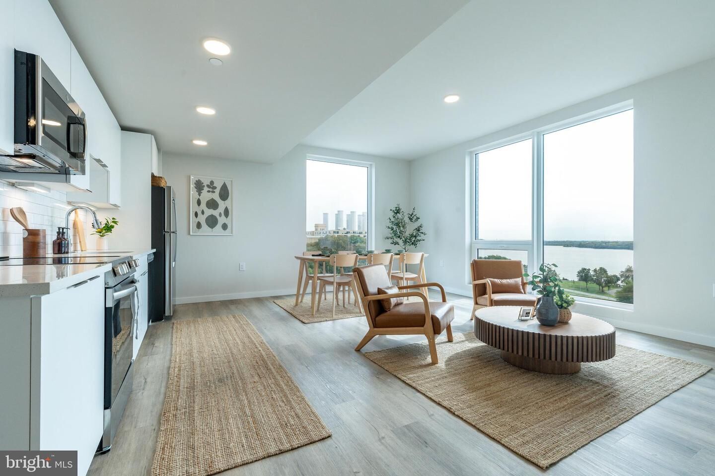 Property Photo:  1130 N Delaware Avenue 602  PA 19125 