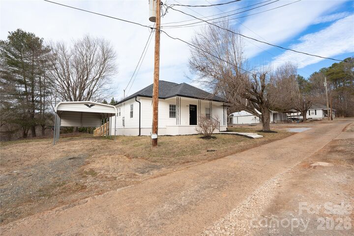 Property Photo:  3076 Lightview Lane  NC 28092 
