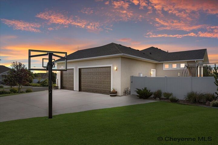 Property Photo:  713 Gabriel Ct  WY 82009 