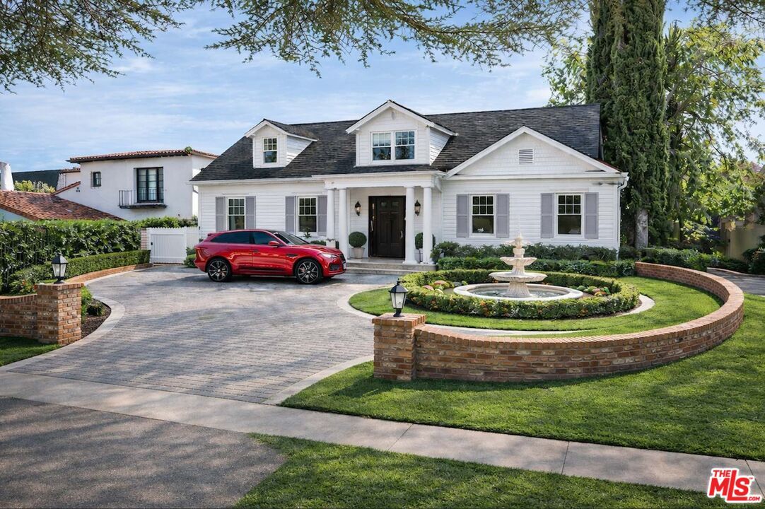 Property Photo:  5006 Los Feliz Blvd  CA 90027 