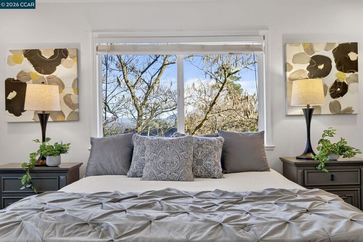 Property Photo: 616 Aleta Pl CA 94523