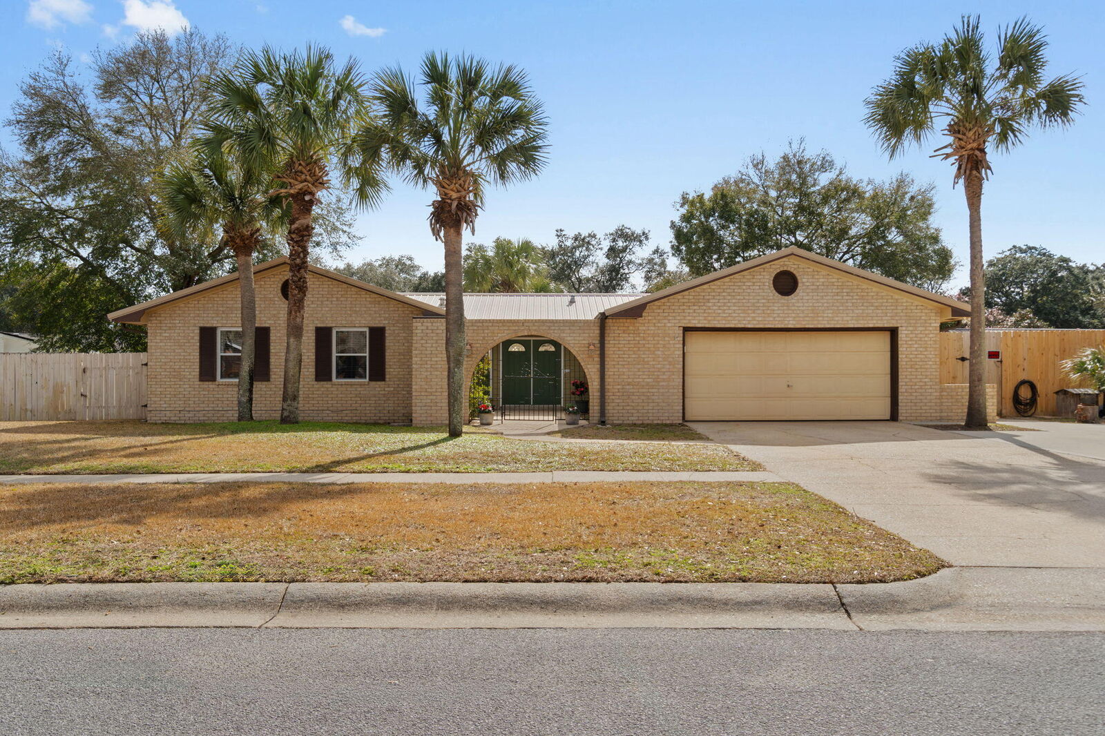 Property Photo:  676 NE Merioneth Drive  FL 32547 