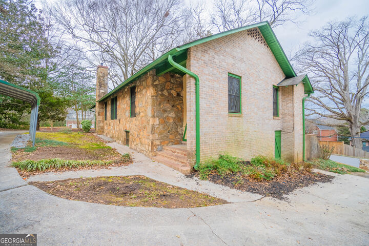 Property Photo:  1865 Oak Grove Road NE  GA 30345 