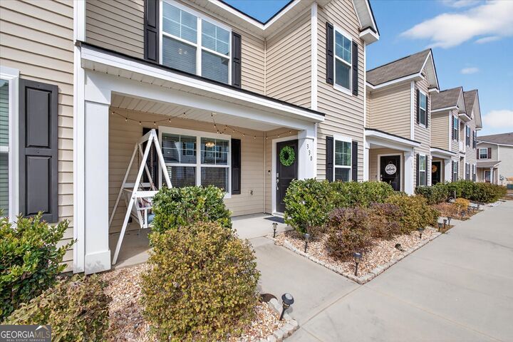 Property Photo: 330 Dogwood Circle GA 31407