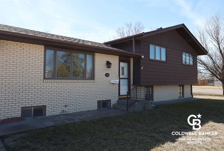 Property Photo: 2302 E Fair Street KS 67846