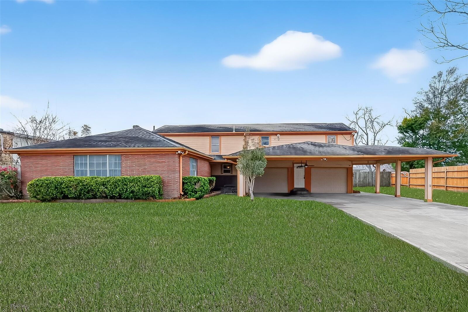 Property Photo: 807 Ruth Street 805 807 TX 77520