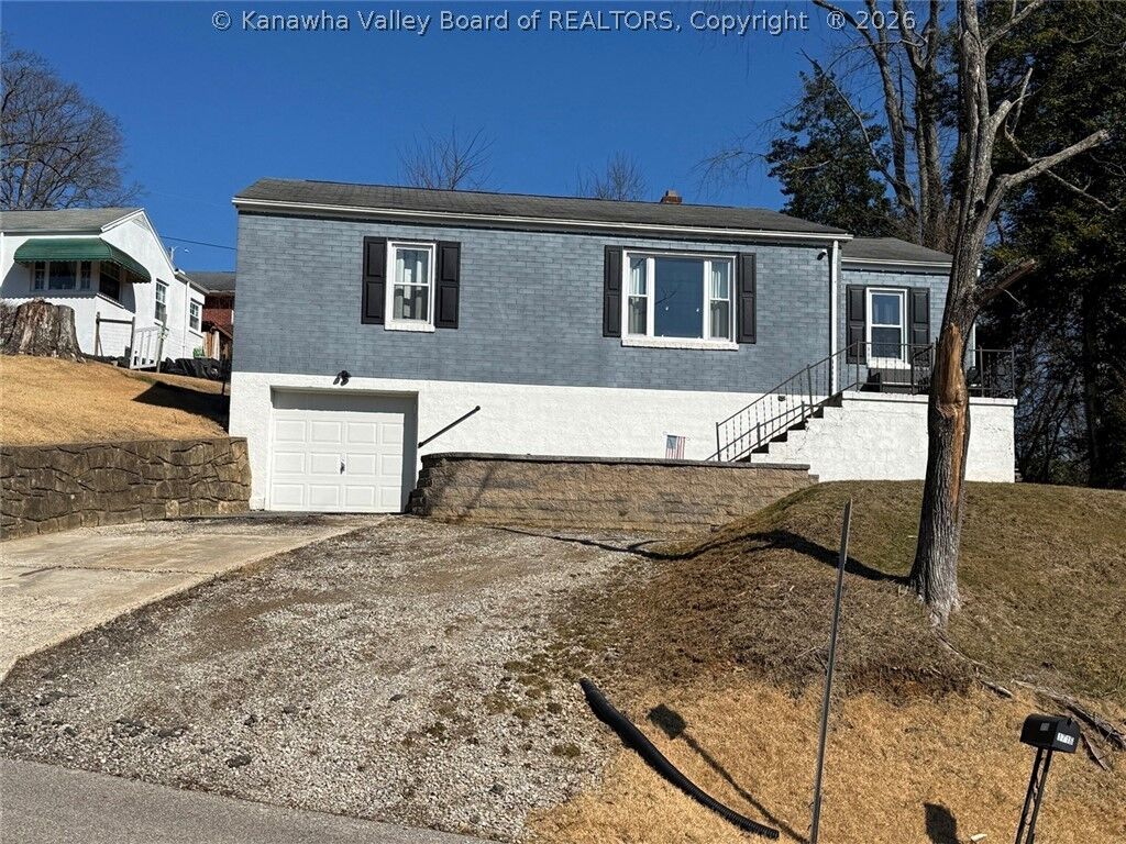 Property Photo:  1716 Dudley Drive  WV 25311 