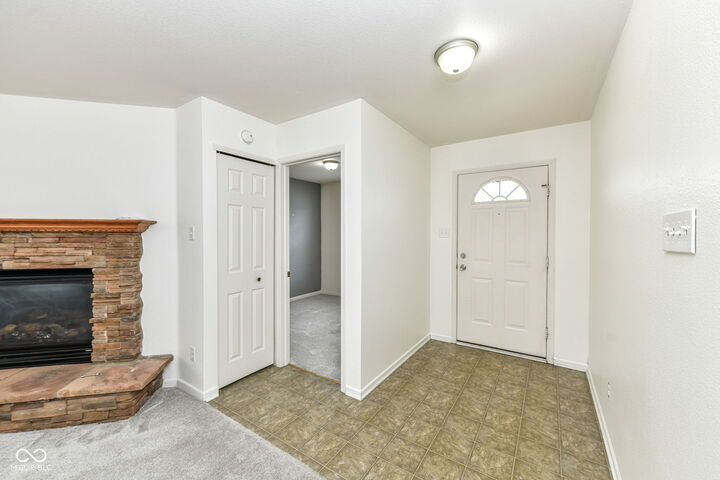 Property Photo: 10907 Mansfield Way IN 46048