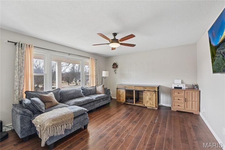 Property Photo:  1837 Oak Street  MO 63069 