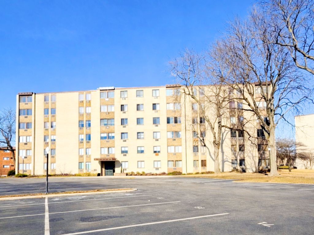 Property Photo:  9725 S Karlov Avenue 601  IL 60453 