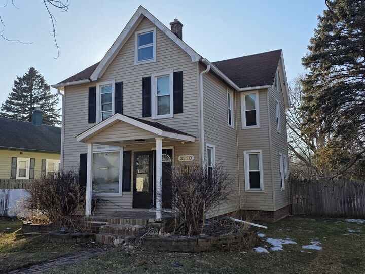 Property Photo: 3220 Eshcol Avenue IL 60099
