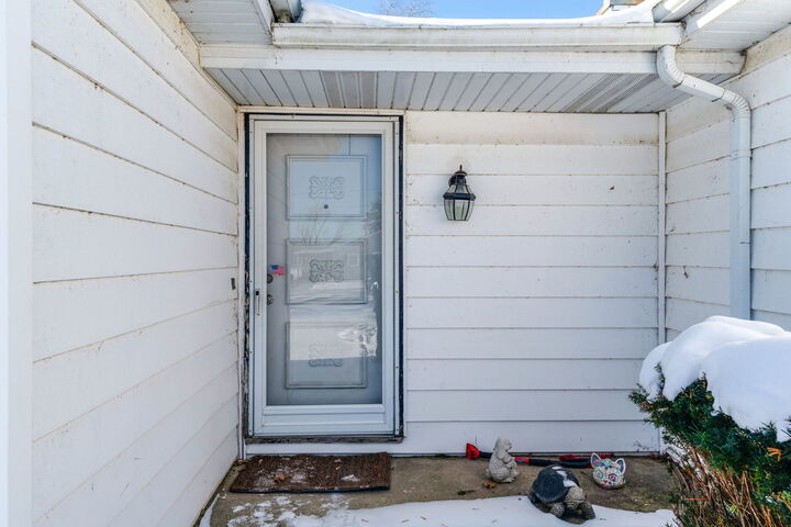 Property Photo:  150 Lakewood Drive  IL 60002 