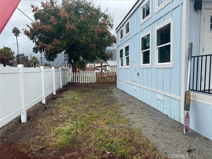 Property Photo:  501 S Mistletoe 19  CA 92582 