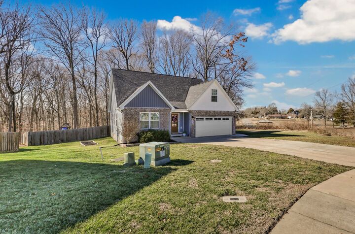 Property Photo:  395 Rye Dr  TN 37043 