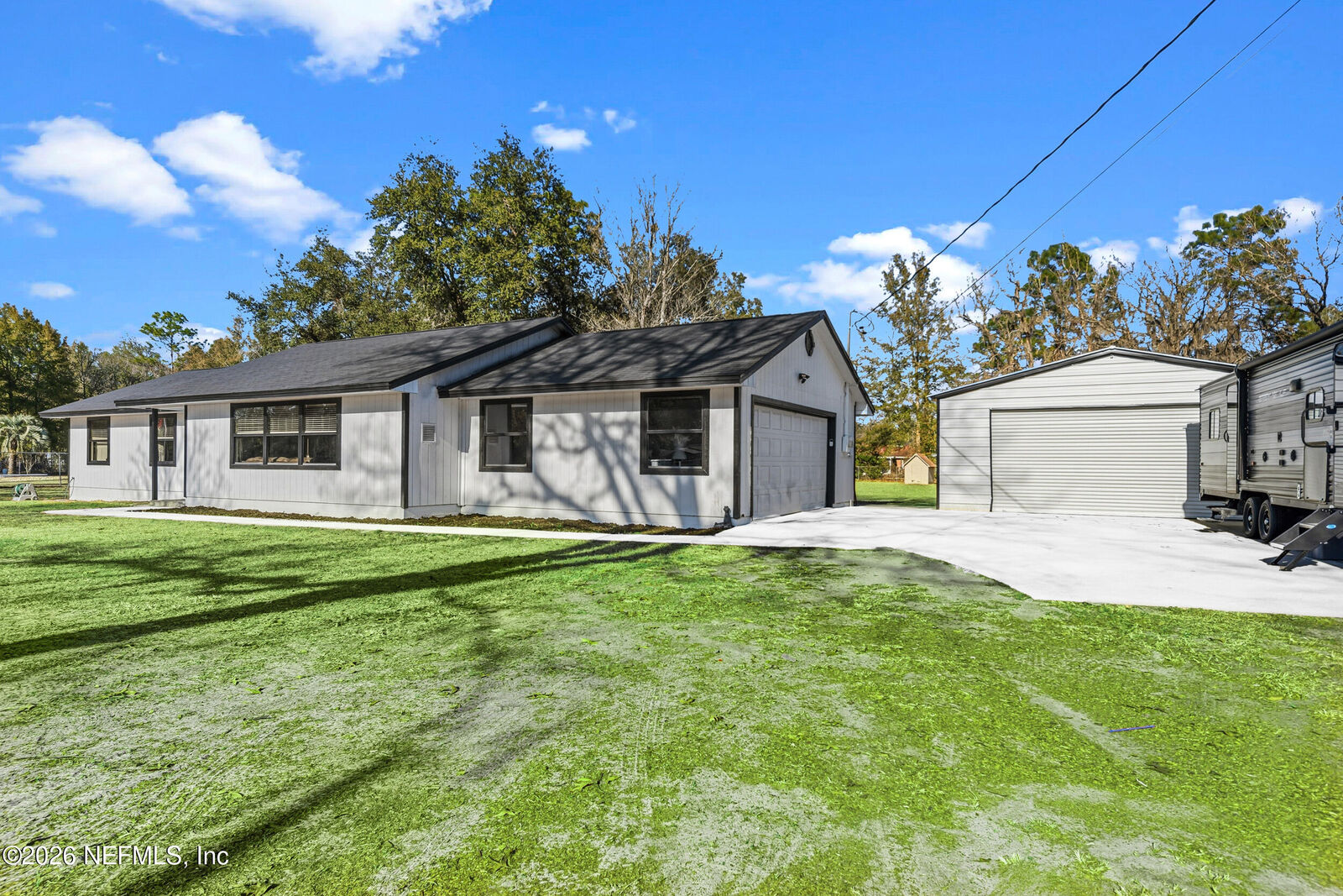 Property Photo: 2961 Beaver Avenue FL 32068