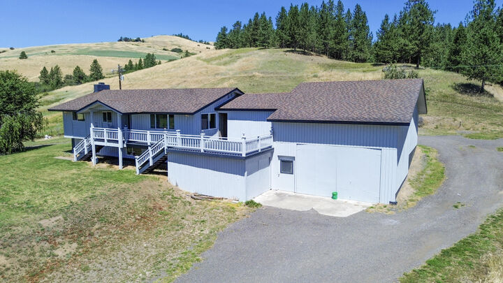 Property Photo:  598 N Hwy 395  WA 99141 