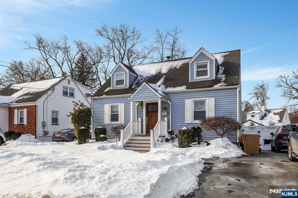 Property Photo:  20-14 Saddle River Road  NJ 07410 