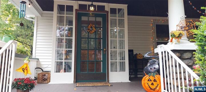 Property Photo: 54 Washington Place 2nd Flr NJ 07450