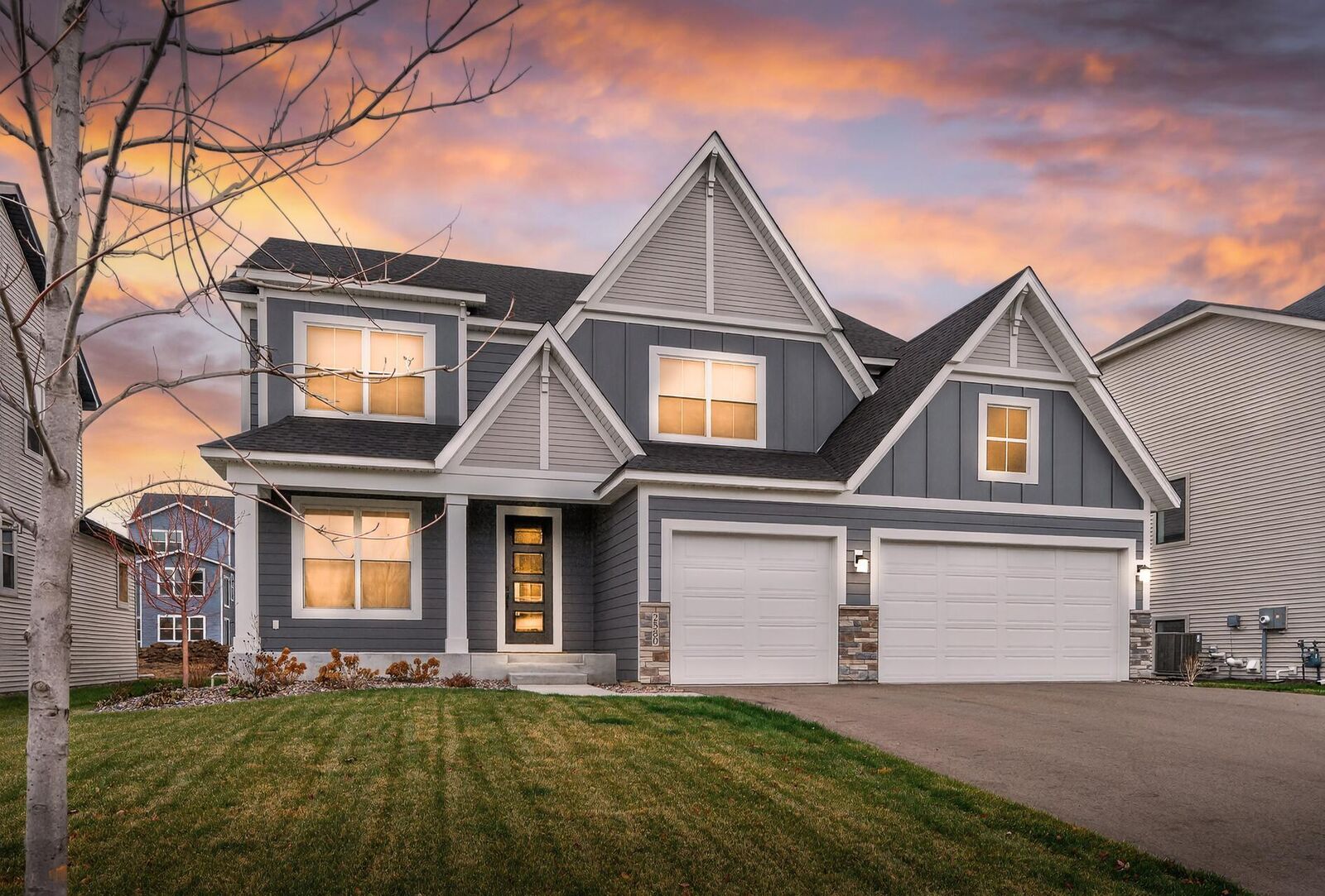 Property Photo:  2580 Kendall Avenue NE  MN 55376 