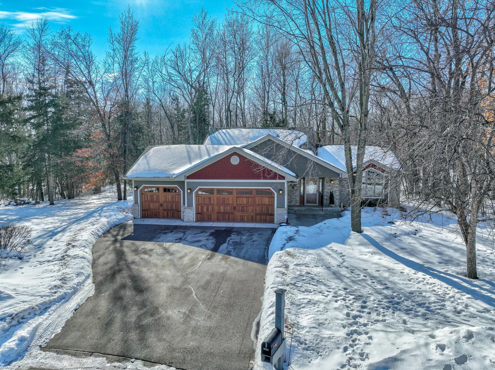 Property Photo: 23050 Hilo Court N MN 55025