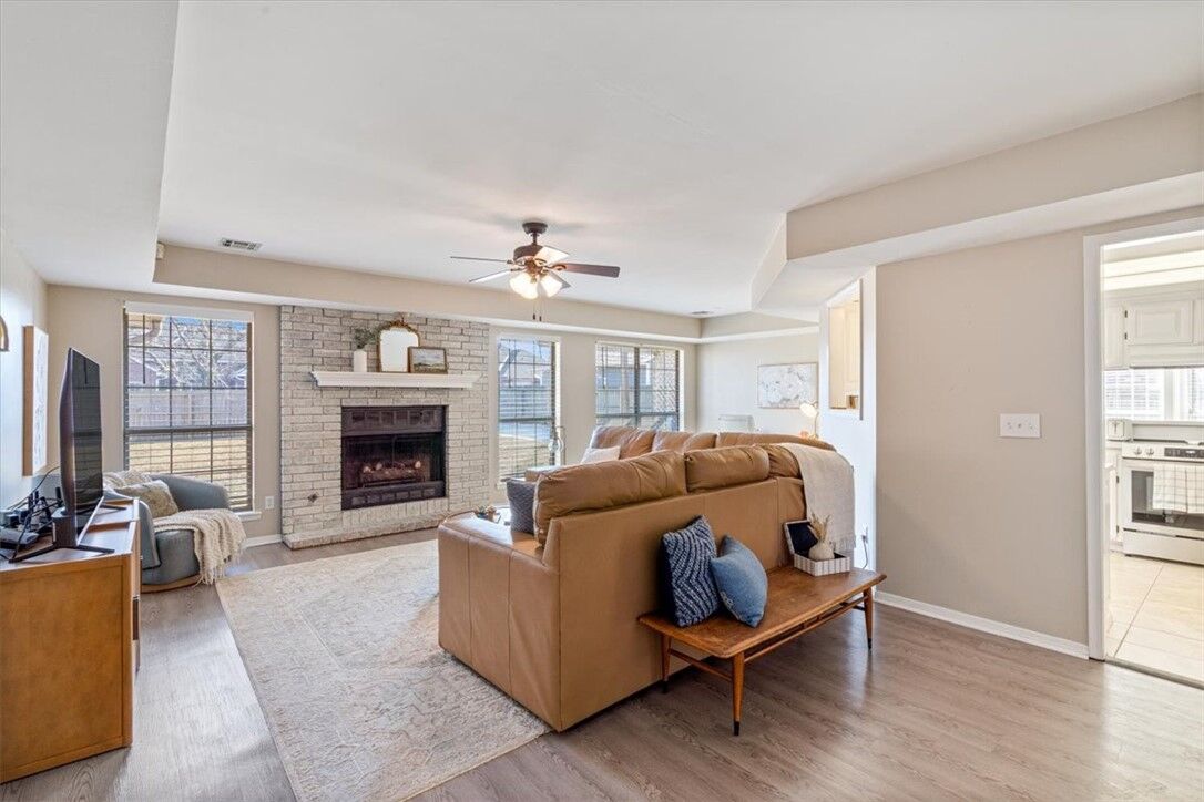 Property Photo:  1303 N Flamingo Road  AR 72756 
