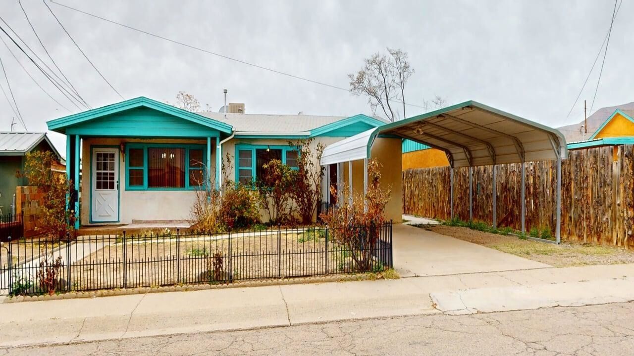 Property Photo:  1103 Fourteenth St  NM 88310 