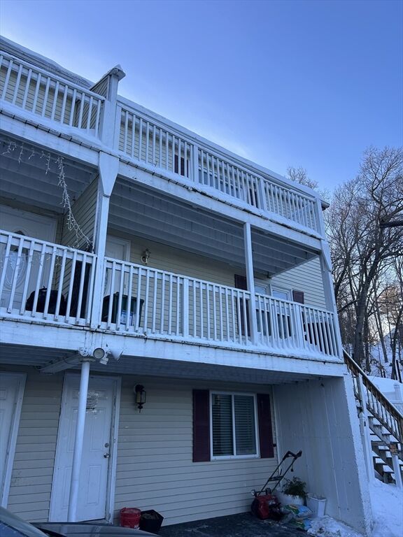 Property Photo: 3 Swan B MA 01602