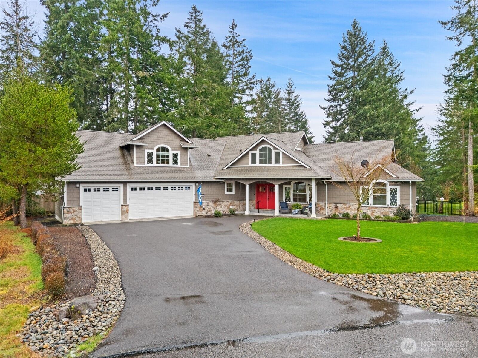 Property Photo:  141 E Hofaker Road  WA 98524 