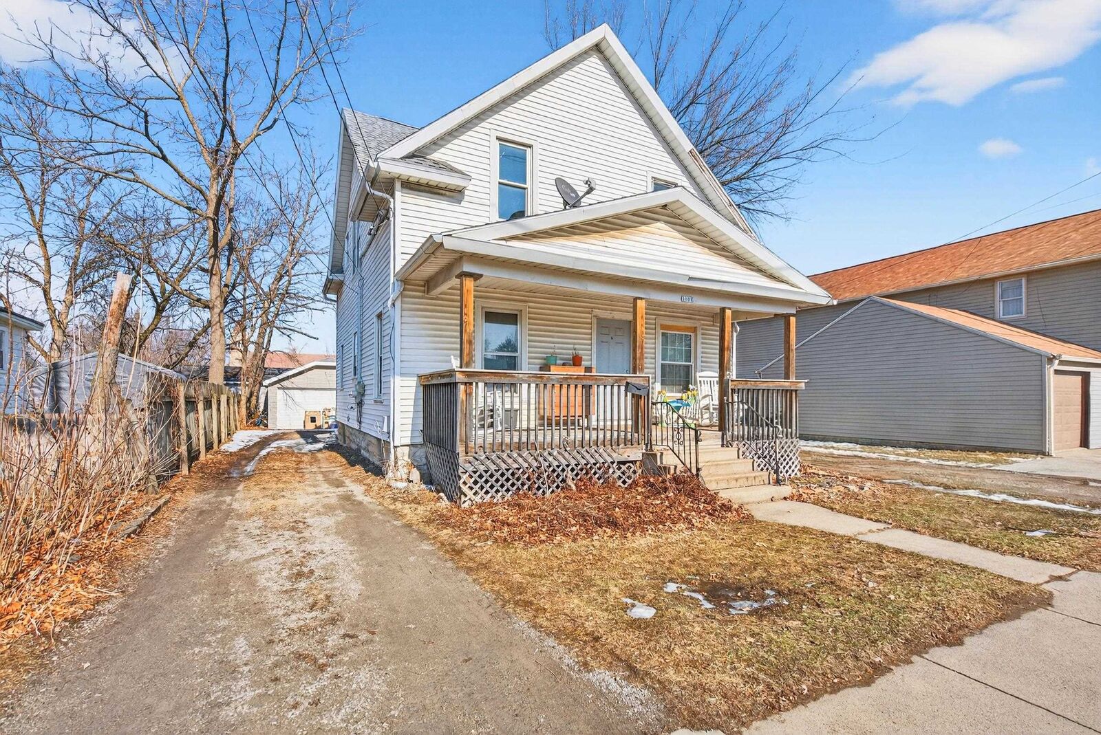 Property Photo:  1008 W 9th Avenue  WI 54902 