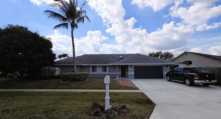 Property Photo: 1021 Cherry Lane FL 33414