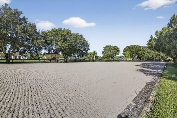 Property Photo:  852 Cindy Drive  FL 33414 