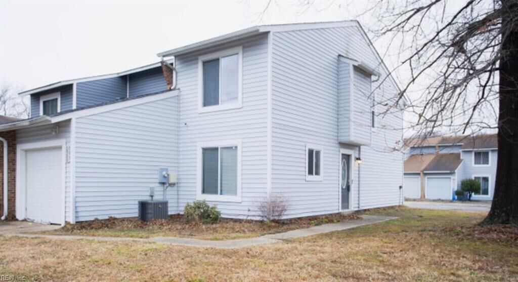 Property Photo: 5900 Blackpoole Ln VA 23462