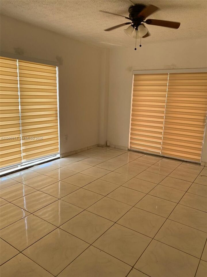 Property Photo: 12500 NE 5th Ave 101 FL 33161