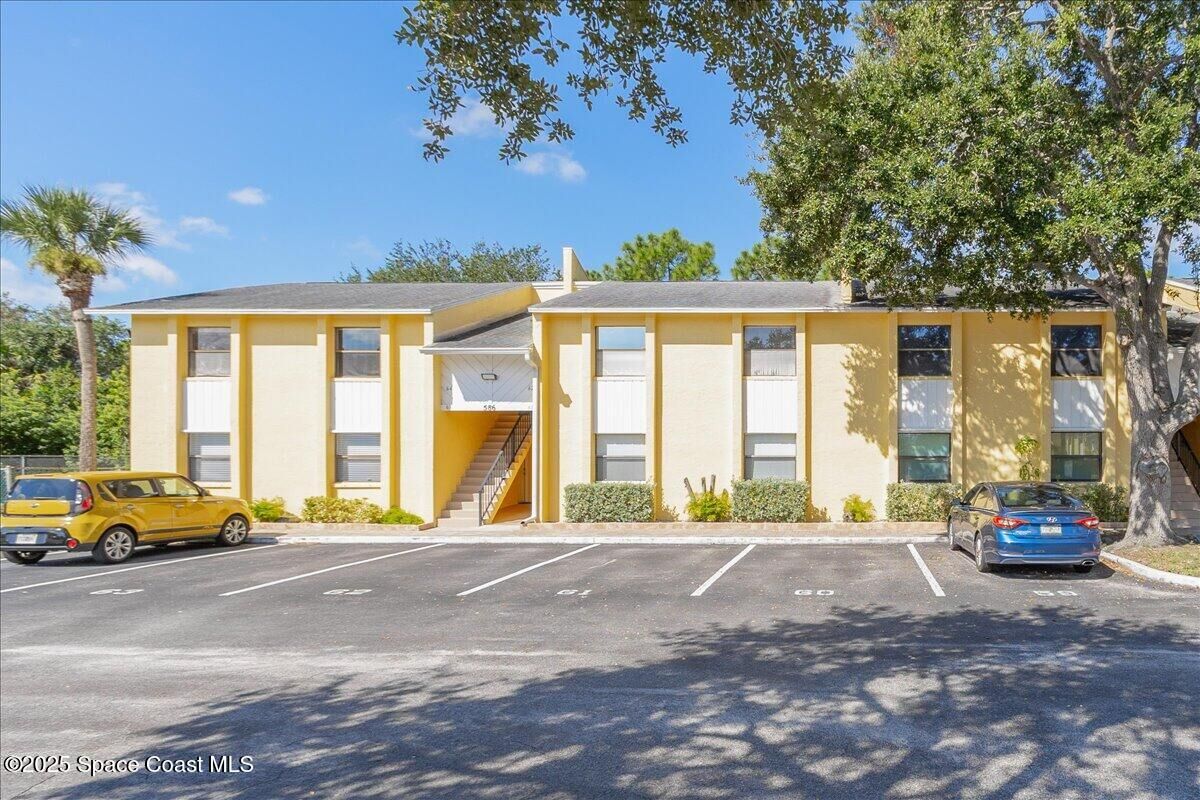 Property Photo:  586 N Wickham Road  FL 32935 