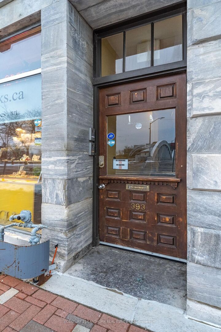 Property Photo:  393 Front Street  ON K8N 2Z9 