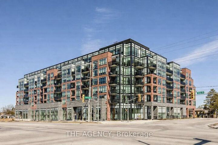 681 Yonge Street 327 — photo 1
