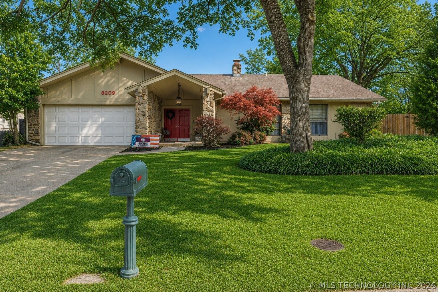 Property Photo:  8209 S College Place  OK 74137 