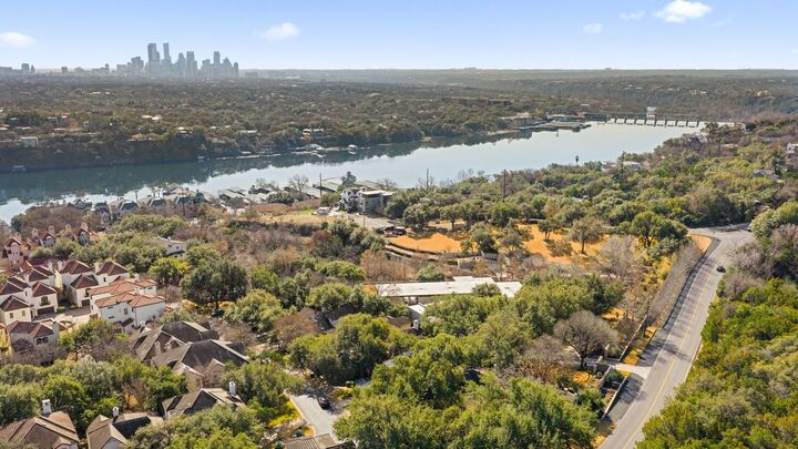 Property Photo:  1815 Rue De St Tropez  TX 78746 