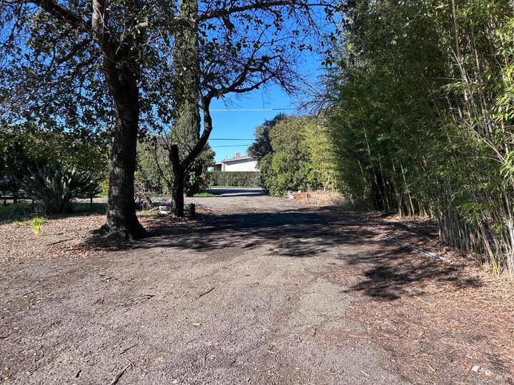 Property Photo: 1005 Poplar Road CA 95687