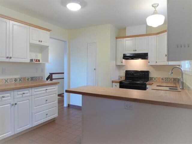 Property Photo: 2124 Topaz Street BC V2T 3W6