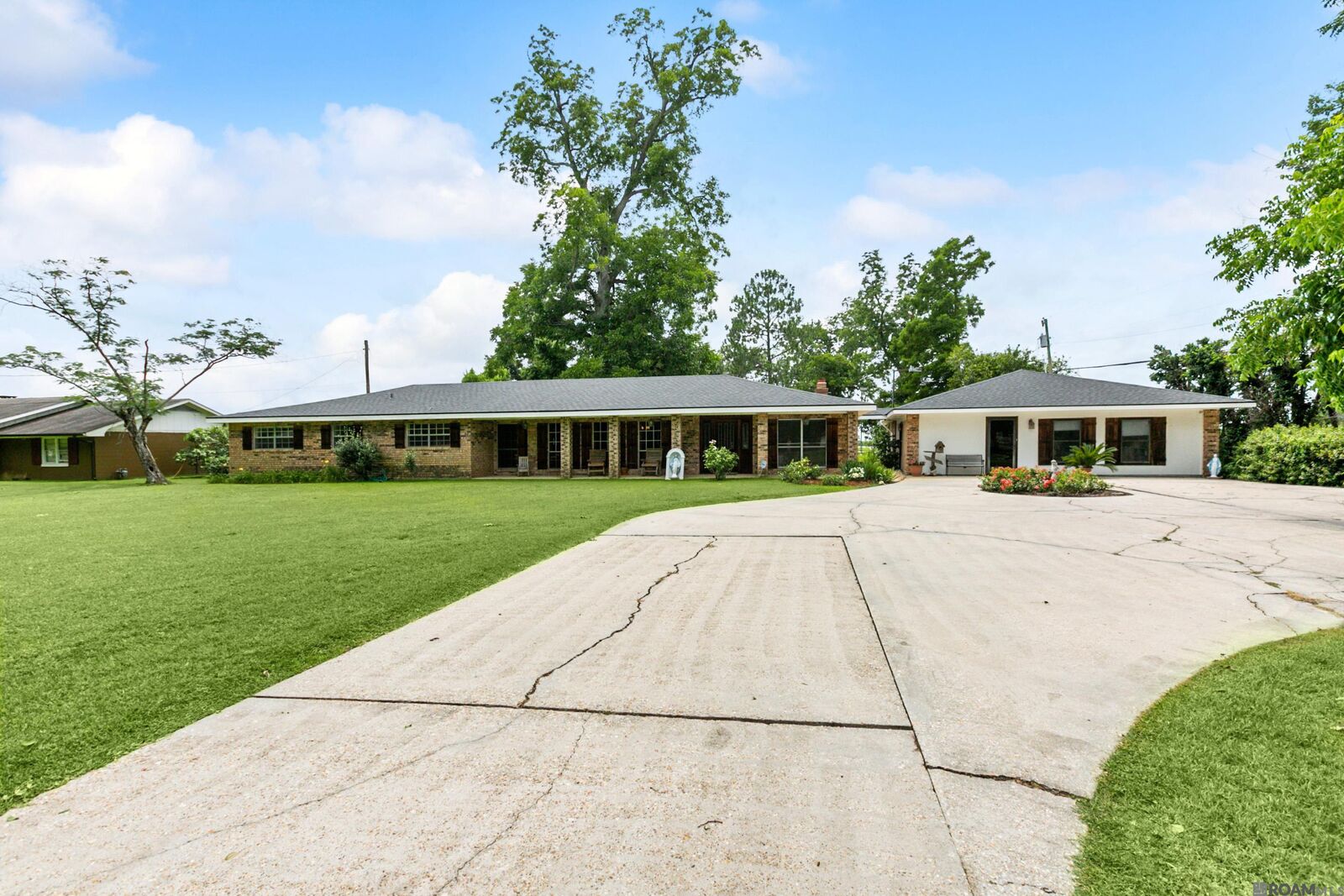 Property Photo: 1011 Highway 1 South LA 70346