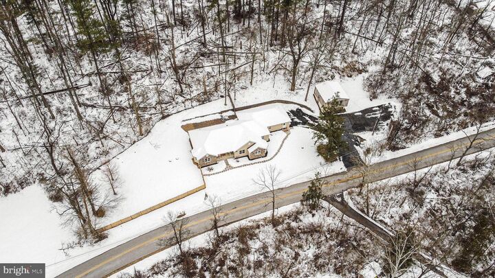 Property Photo:  521 Stoney Run Road  PA 17019 