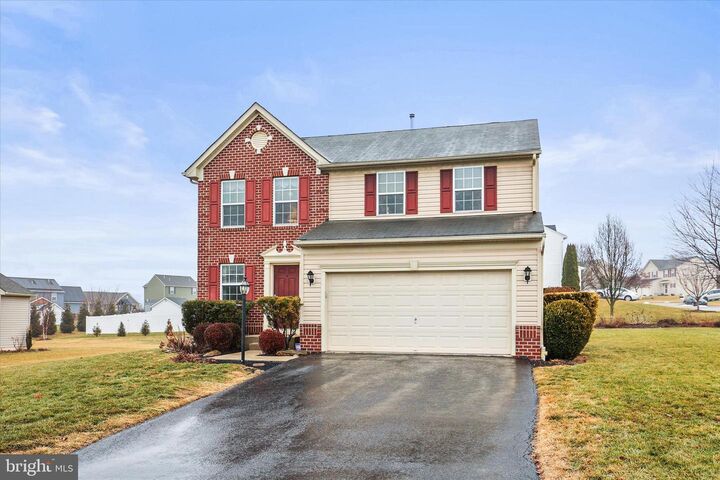 Property Photo:  3108 King Richards Court S  PA 17408 