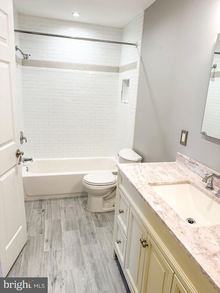 Property Photo:  10703 Hampton Mill Terrace 110  MD 20852 