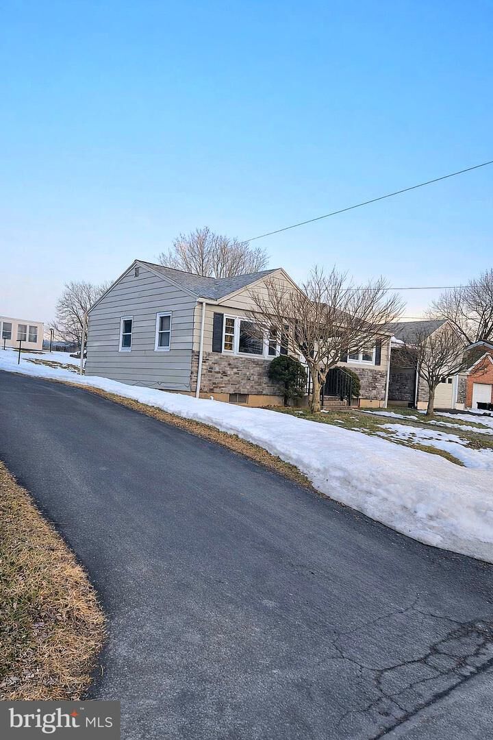 Property Photo: 411 Indian Manor Drive PA 19533