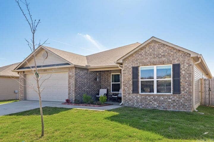 Property Photo: 1235 Cowbell Street AR 72034