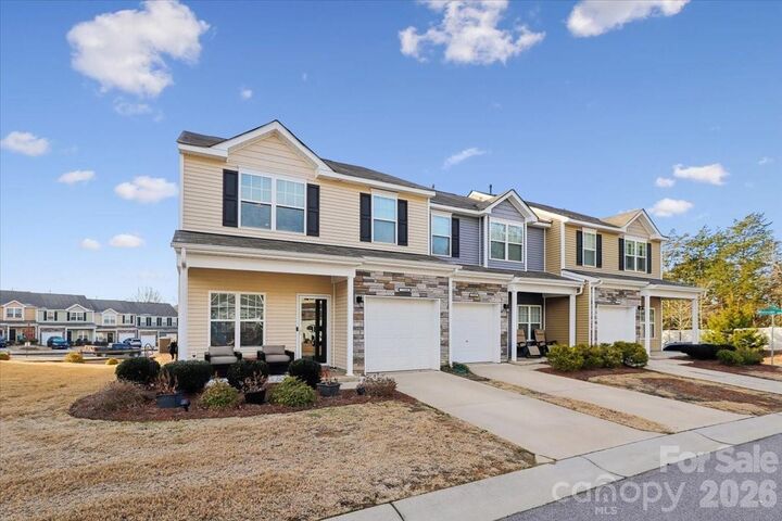 Property Photo: 15249 Wrights Crossing Drive NC 28278